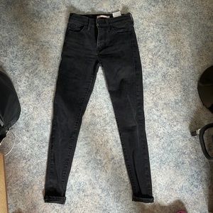 BUY 1 ITEM, GET 1 FREE - Levis High Rise Super Skinny